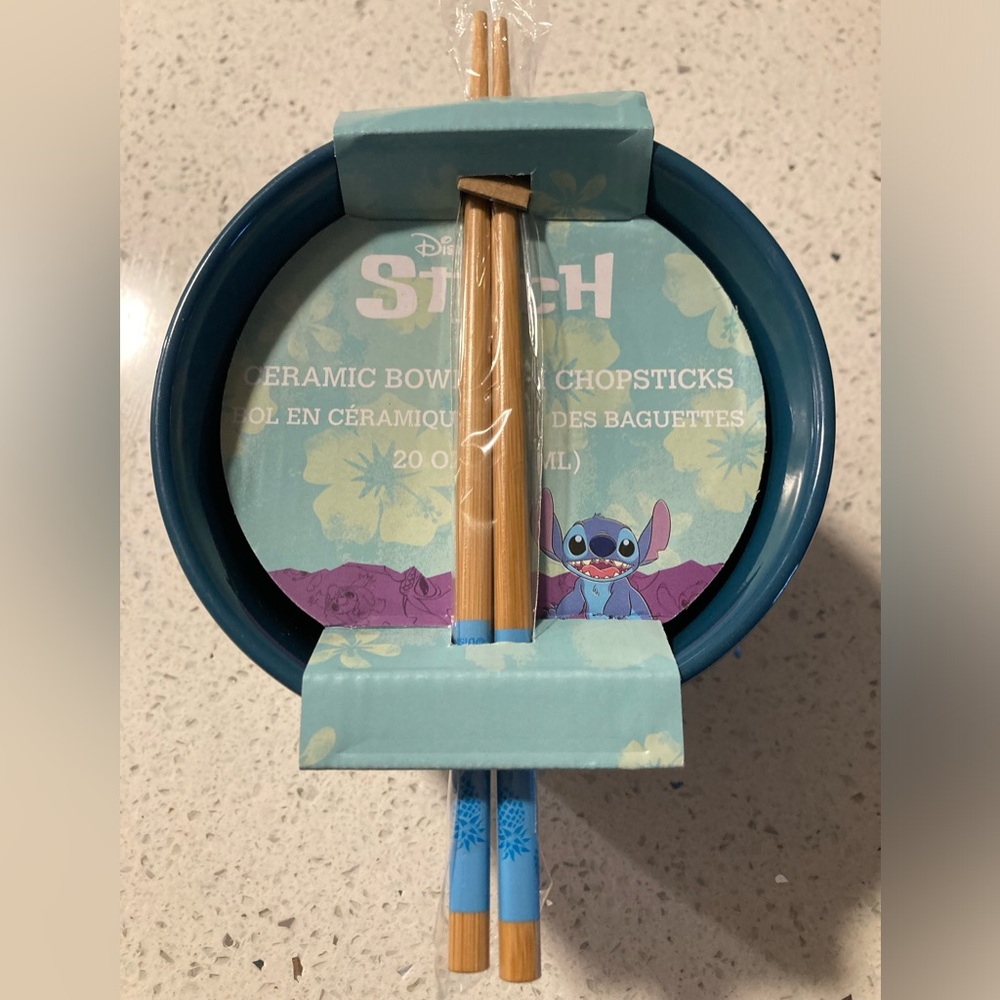 NWT DISNEY STITCH BOWL WITH CHOPSTICKS 💙